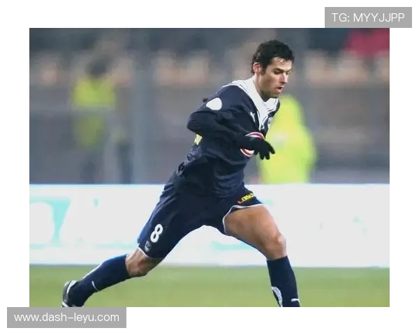 足球十大巅峰期极短球星盘点 短暂辉煌背后的故事